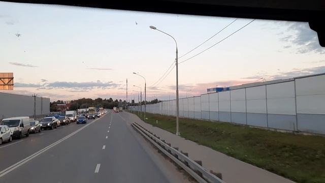 В Подольске узкий заезд. Два дня работы в Подмосковных городах. По трассе ЦКАД, М5, М1, М3, и М2. смотреть онлайн
