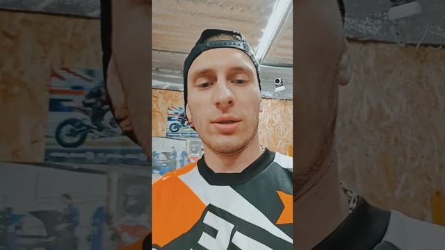 Ковыряем RegulMoto Crosstrec 300 смотреть онлайн