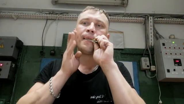 Не знаю почему, но рыба ловится лучше, когда начинаешь играть смотреть онлайн
