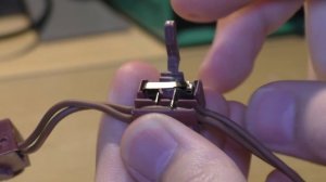 Электроподжиг постоянно щелкает или не срабатывает. Ремонт плиты Electrolux.