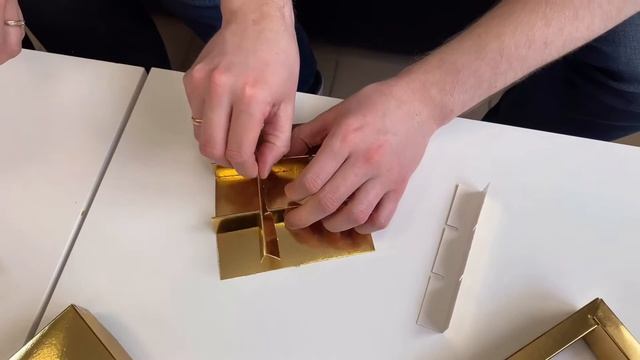 Сборка коробок для конфет, шоколада, пряников смотреть онлайн