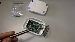 Приемник DHRE1 для управления с пульта воротами или шлагбаумами