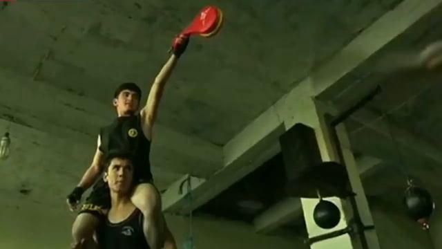 В Афганистане появился 100% двойник Брюс Ли! смотреть онлайн