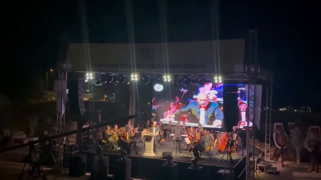 GERİ DÖNDÜK | BU SEFER BAHÇEMİZE CİNS KEDİ GELDİ | KIŞ BAHÇEMİZİ HAZIRLADIK смотреть онлайн