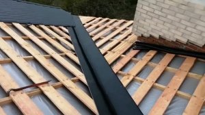 МЕТАЛЛОЧЕРЕПИЦА, МОНТАЖ, КУКУШКИ, ТРУБЫ, СЛОЖНАЯ КРЫША 1 ЧАСТЬ НАЧАЛО