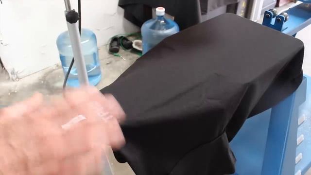 How to Screen Print T Shirt Neck Tags and Remove Sewn in Labels смотреть онлайн
