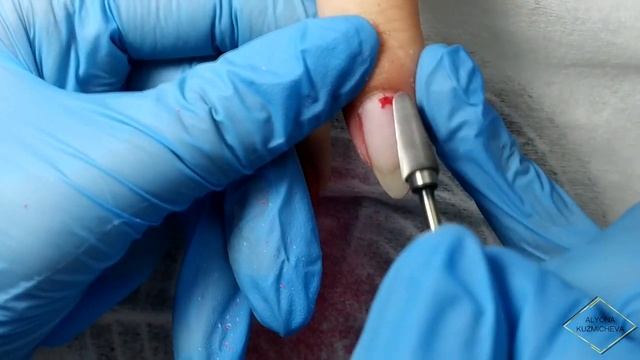 Вечно СЛОМАННЫЙ ноготь/3 покрытия/маникюр на клиенте смотреть онлайн