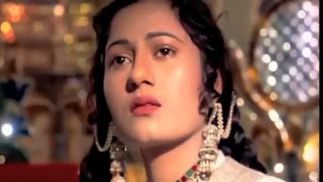 A scene from Maqbool Shah Kralwari's Gulraiz by Raj Begum смотреть онлайн