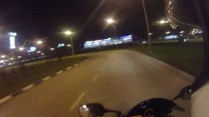 Выбор мотоцикла: Сравнение спортбайка с дорожником