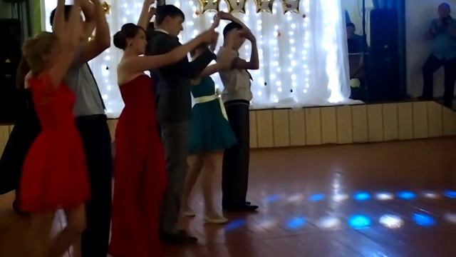 Вальс на выпускной. 11 класс смотреть онлайн