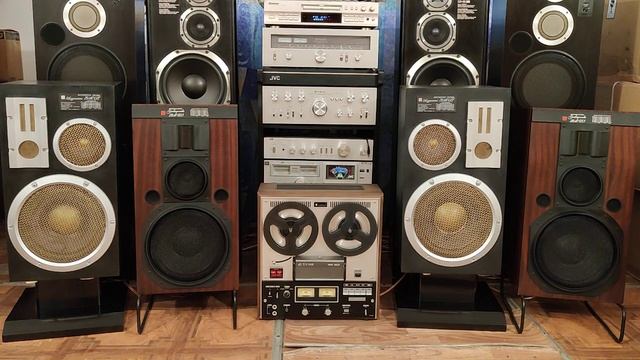 Акустика Электроника 25АС-033 и Амфитон 25АС-027 (сравнение звука) смотреть онлайн