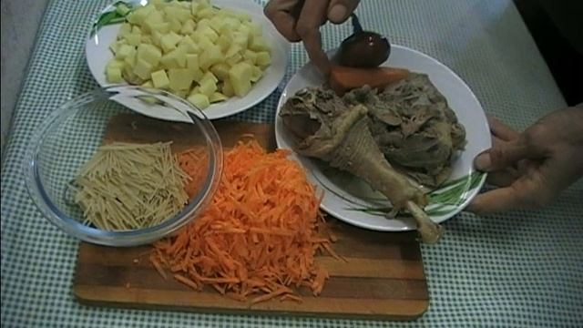 Суп из индейки с вермишелью. Вкусный супчик. смотреть онлайн