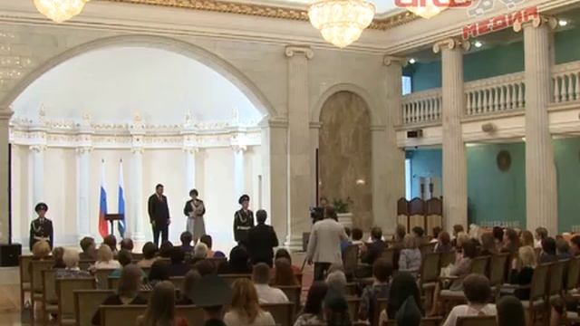 Губернатор Свердловской области вручил награды работникам культуры смотреть онлайн
