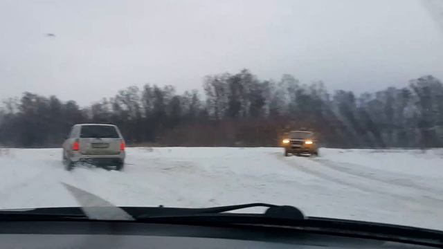 Acura MDX на трассе за Истрой (www.acura-suv.ru) смотреть онлайн