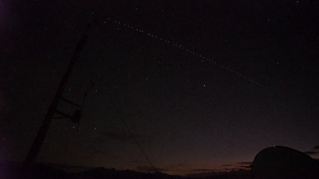 Starlink G4-27 passing over France on 2022-08-22 смотреть онлайн