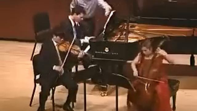 Mendelssohn - Scherzo from D Minor Trio Opus 49 смотреть онлайн