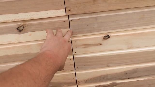 День 20. Обшиваем каркасный дом вагонкой. 1-я стена. Вентилируемый фасад. Пропитка вагонки. смотреть онлайн