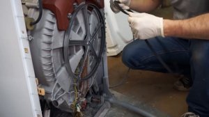 Как поменять ремень стиральной машины Занусси\Электролюкс. Видео №34