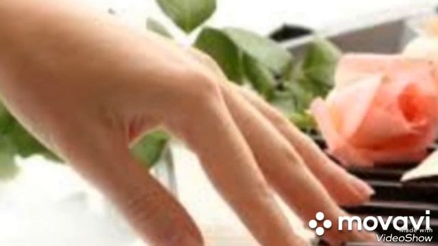 (6)... Александр Эгромжан... автор и исполнитель...