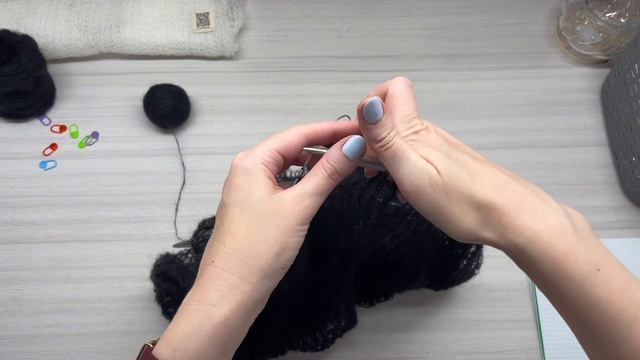 ?Свитер паутинка ?️из мохера с высоким воротом. МК-Как связать джемпер без ростка, регланом снизу смотреть онлайн