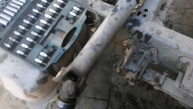 Замена подвесного подшипники на ГАЗ 3307 или ГАЗ 53. смотреть онлайн