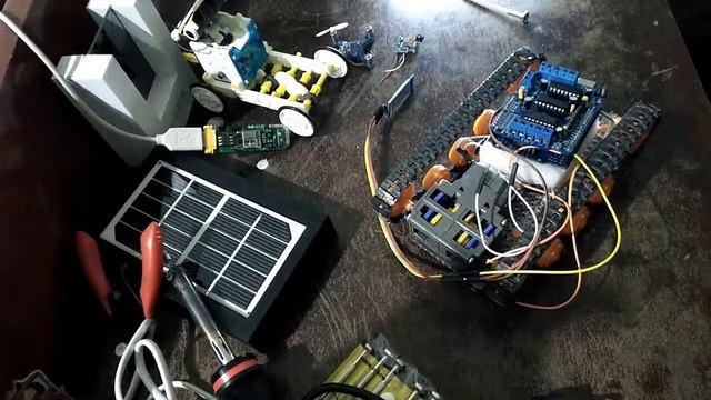 Uzbekistonda 9"j" sinf o'quvchisi Robot yaratdi смотреть онлайн