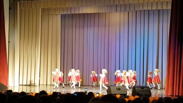 Ансамбль Сказка-танец Матрешки смотреть онлайн