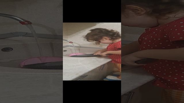 МАМИНА ПОМОЩНИЦА,4 ГОДА?