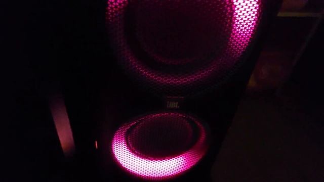JBL PARTYBOX 310 BASS TEST AND EFFECTS смотреть онлайн