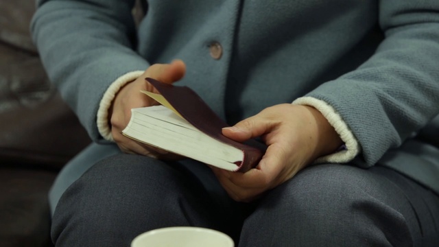 Библия Фильм | Новое толкование Библии «РАСКРЫВАЯ ТАЙНУ БИБЛИИ» смотреть онлайн