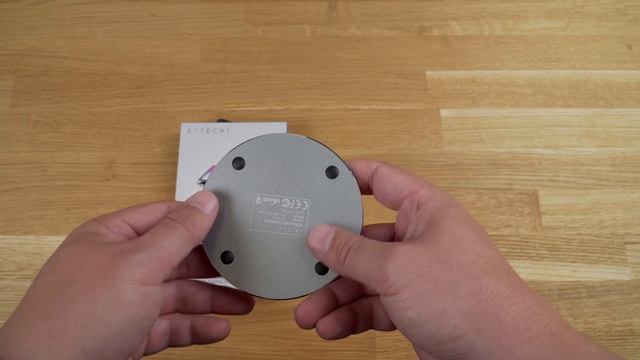 Беспроводная зарядка Satechi Aluminum Wireless Charger смотреть онлайн
