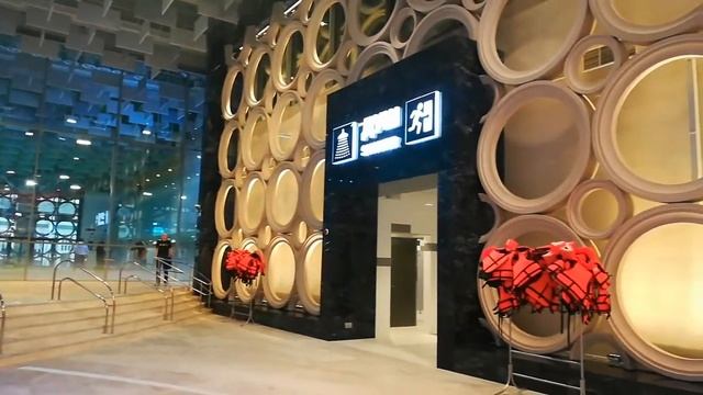 Дворец Водных видов спорта в Лужниках смотреть онлайн