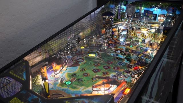 I FINALLY DID IT - I bought a Jurassic Park Pinball Machine! смотреть онлайн