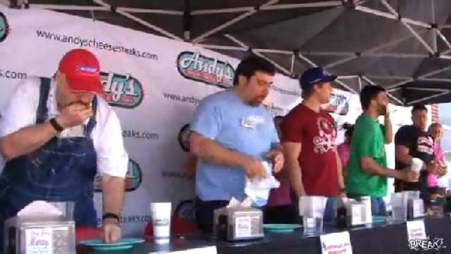 Соревнование по поеданию бургеров смотреть онлайн