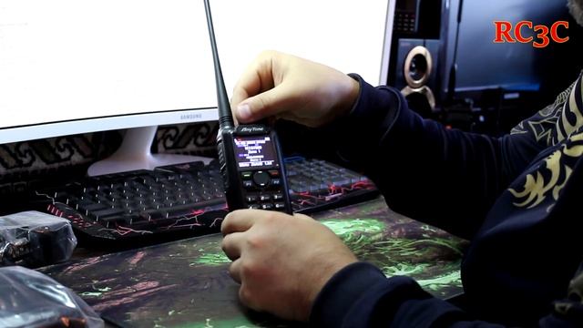 RC3C - распаковка носимой радиостанции AnyTone AT-D878UV GPS
