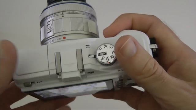 Olympus PEN E-PL2 Digital Camera Full Review смотреть онлайн