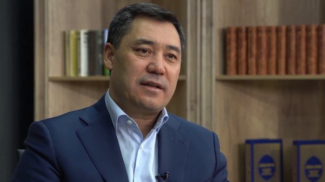 Садыр ЖАПАРОВ атайын ИНТЕРВЬЮ берип СУРООЛОРГО жооп БЕРДИ #АкыркыКабарлар смотреть онлайн