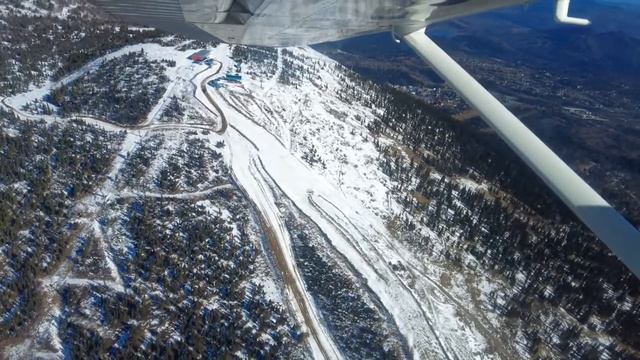 Полет из г. Новокузнецка в г. Таштагол (горнолыжный курорт Шерегеш) на самолете Cessna-182. смотреть онлайн