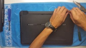 Как разобрать ноутбук НР 15.