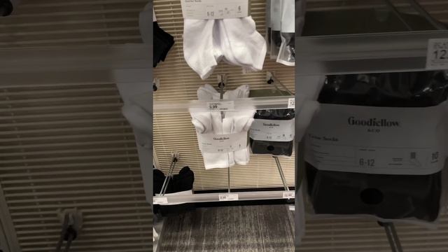 This is why you need to stop wearing Nike socks смотреть онлайн