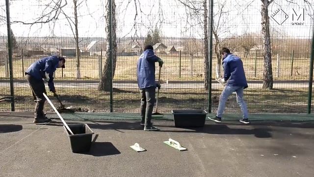 Укладка резиновой крошки. КОМПАНИЯ МАСТЕРСПОРТ. Укладка резинового бесшовного ПОКРЫТИЯ. смотреть онлайн