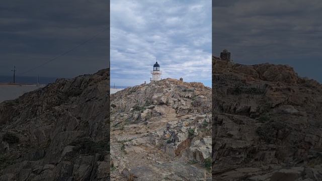 Cap de Creus. Неземной пейзаж, сформировавшийся благодаря сильному ветру Трамонтана и лаве смотреть онлайн