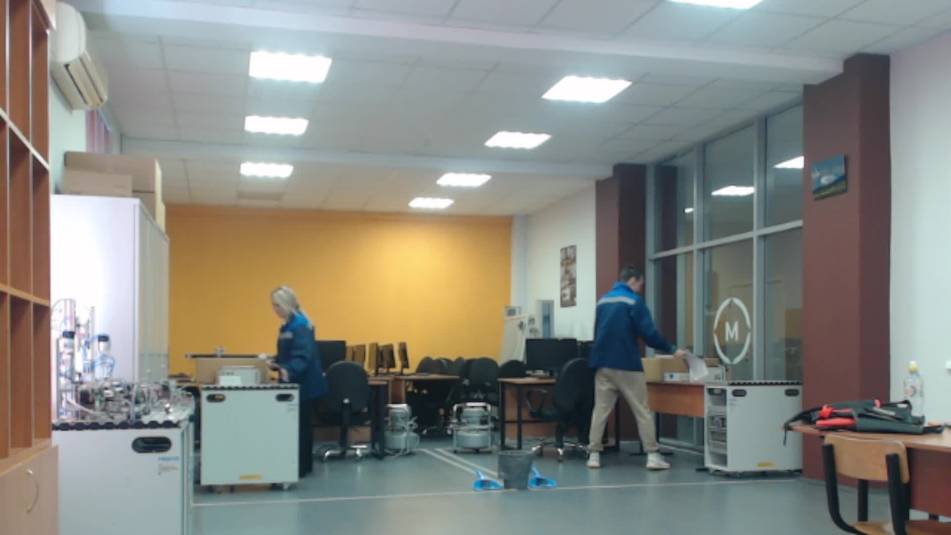 Демоэкзамен 15.02.10 - Мехатроника и мобильная робототехника (по отраслям) день 1 смена 2 15.06.2024 смотреть онлайн