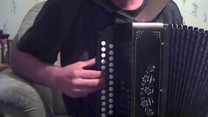 Уроки игры на гармони. Урок №4 - аккорды справа