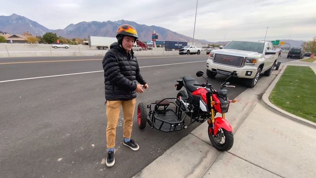 Honda Grom with SideCar at Honda World! смотреть онлайн