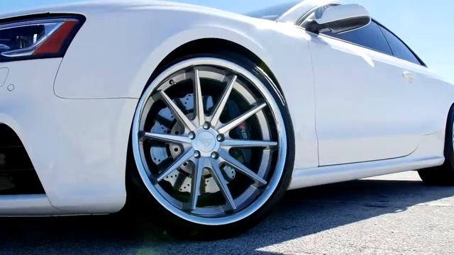 Audi RS5 Ferrada Wheels FR4 in Machine Silver смотреть онлайн