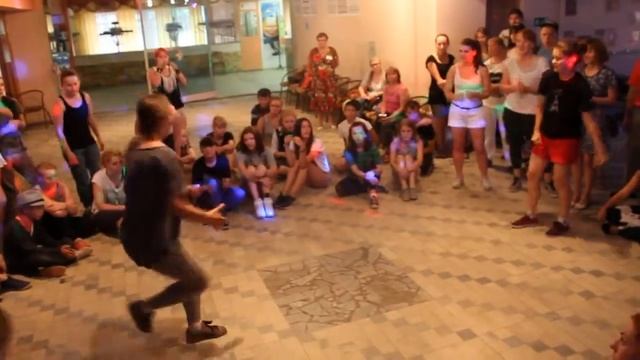 Летний танцевальный лагерь 2013 г Архангельск (Battle Hip-Hop) Батл по хип-хопу смотреть онлайн
