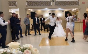 Девчуля ЖАРИТ ТАНЦПАЛ. Ржачные танцы на свадьбе