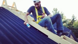 Монтаж ондулина на саморезы