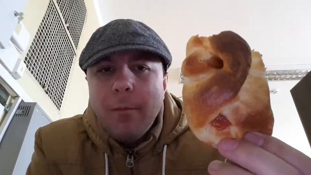 VLOG ем булочку с повидлом смотреть онлайн